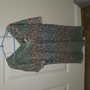 Women's leopard tee